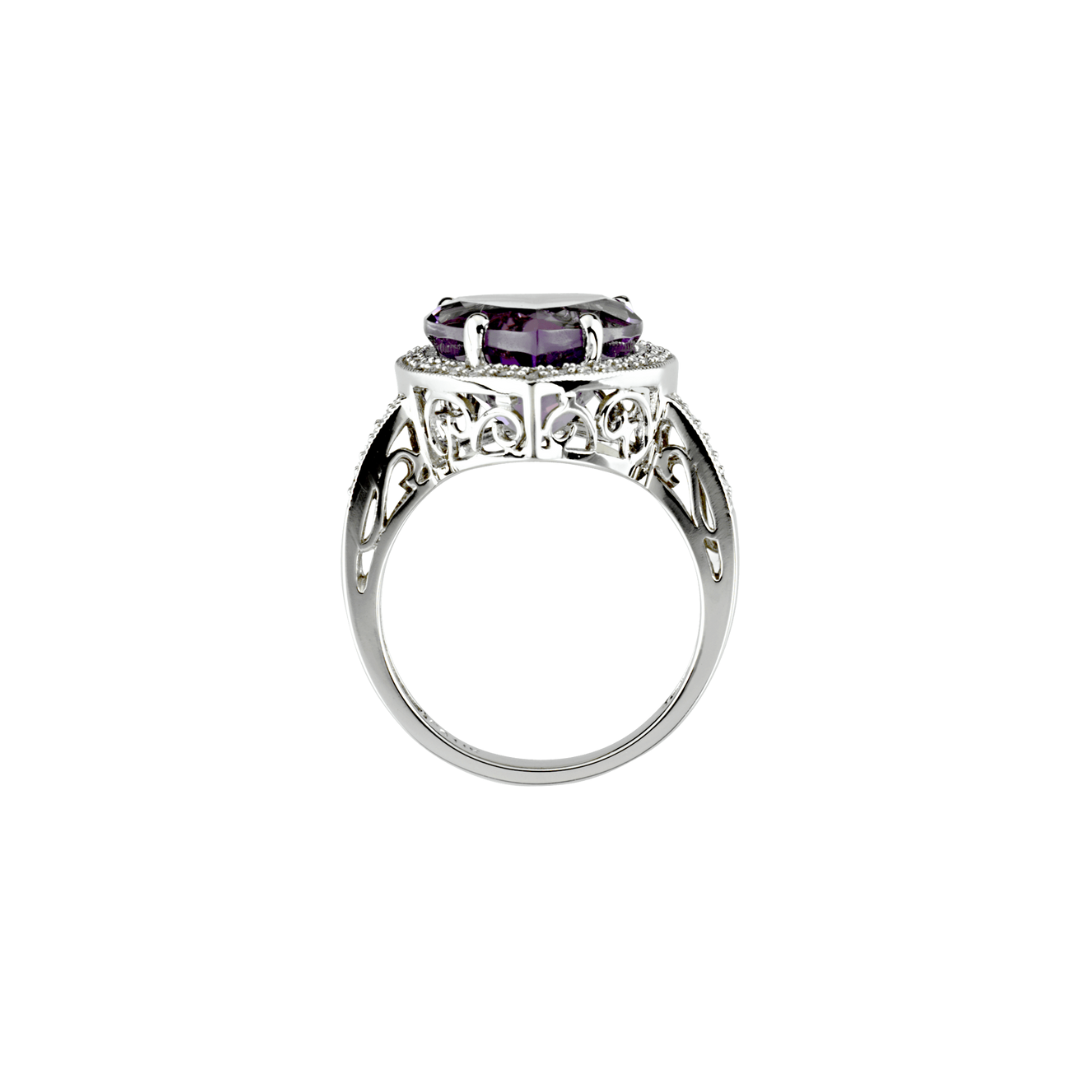 14k white gold ring with heart-shaped amethyst and diamond halo, Aurora Ring